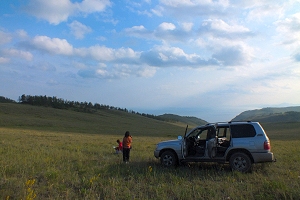 English-speaking drivers and 4x4 vehicles for transfers in Lake Baikal and Irkutsk city